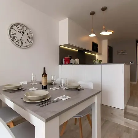 Parque Santiago Ii 79 - Two Bed Apartment